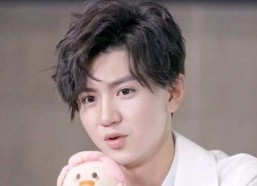 娱乐圈吃瓜陈哲远,娱乐圈吃瓜达人，揭秘明星幕后故事